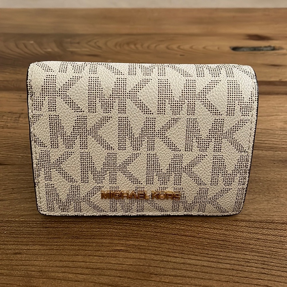 Michael Kors Smaller Wallet